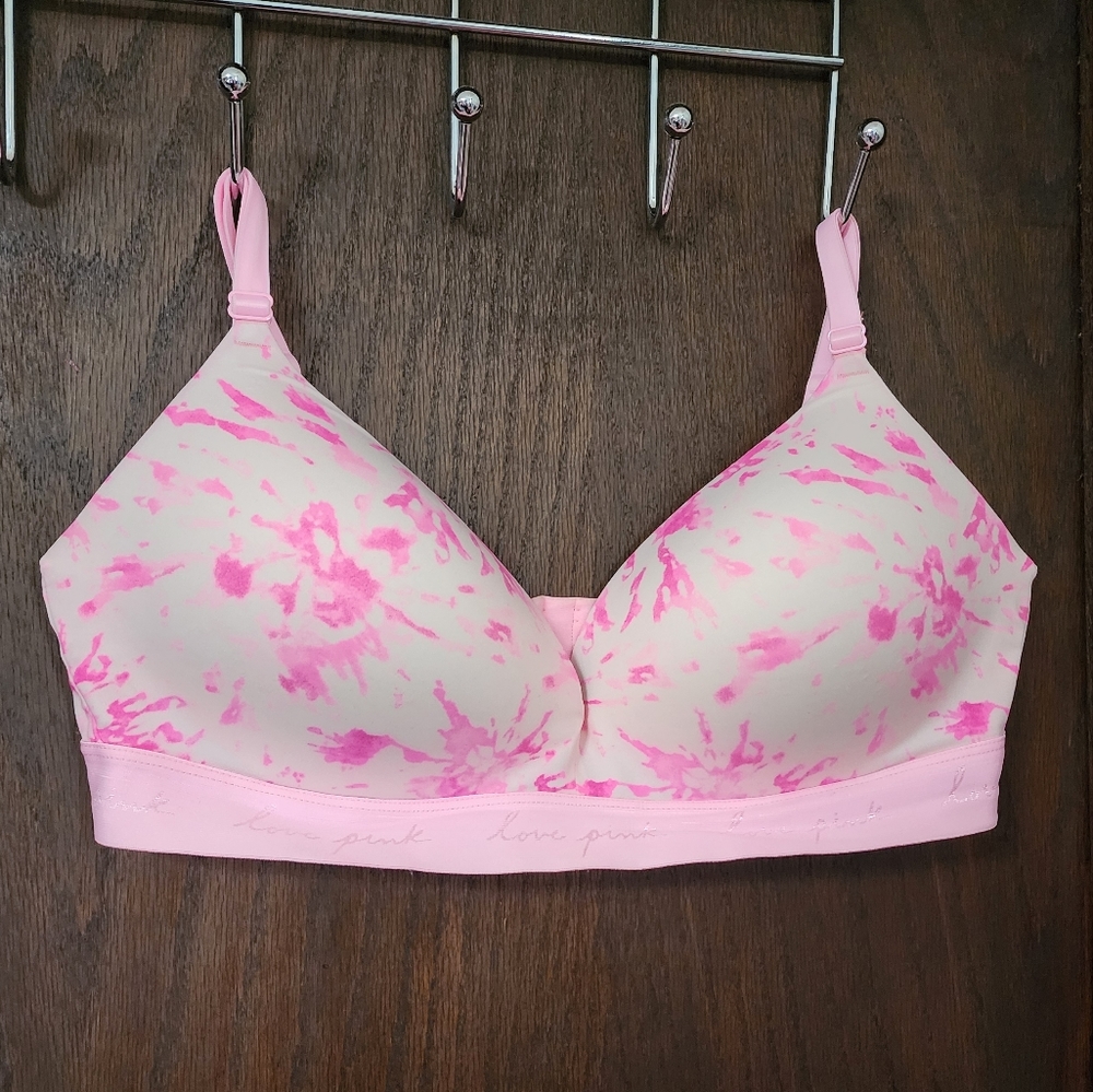 Victoia's Secret Wireless Bra 40D